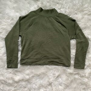 Small Gap Turtleneck Sweater